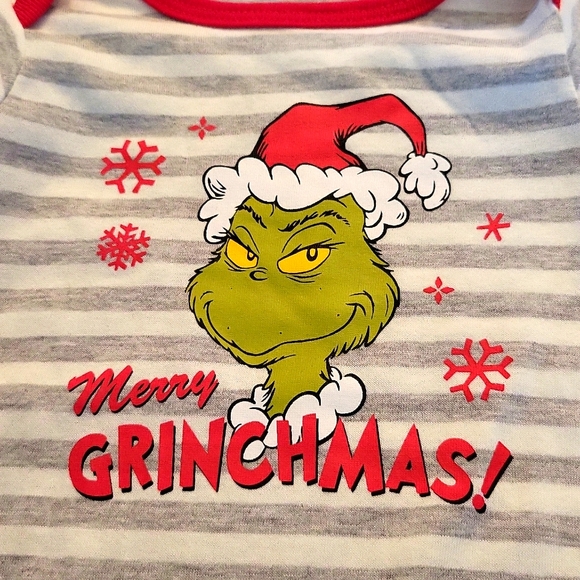 NWT "Merry Grinchmas!" Striped long sleeve onesie/bodysuit - Picture 4 of 4